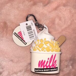 NWT Bath & Body Works Milk Bar Pocketbac Holder